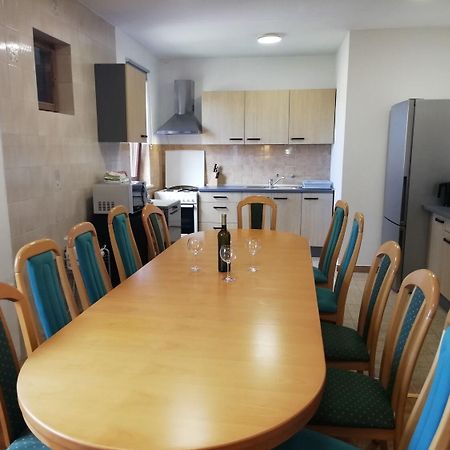 Apartments Ljilja Нін Екстер'єр фото
