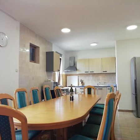 Apartments Ljilja Нін Екстер'єр фото