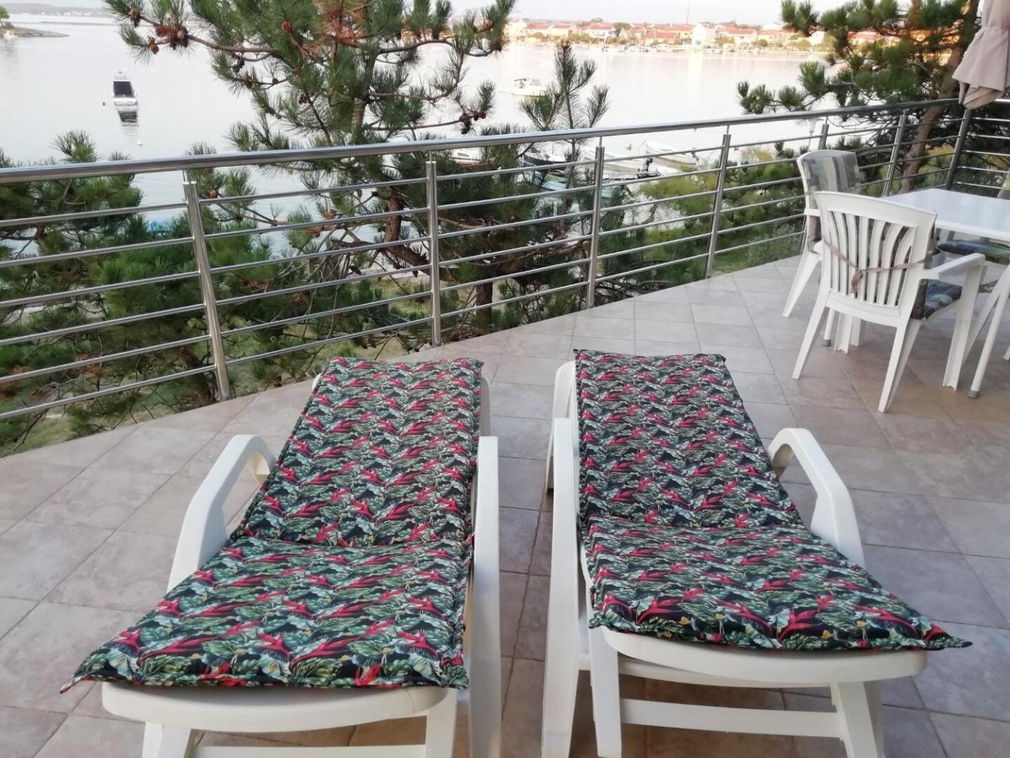 Apartments Ljilja Нін Екстер'єр фото